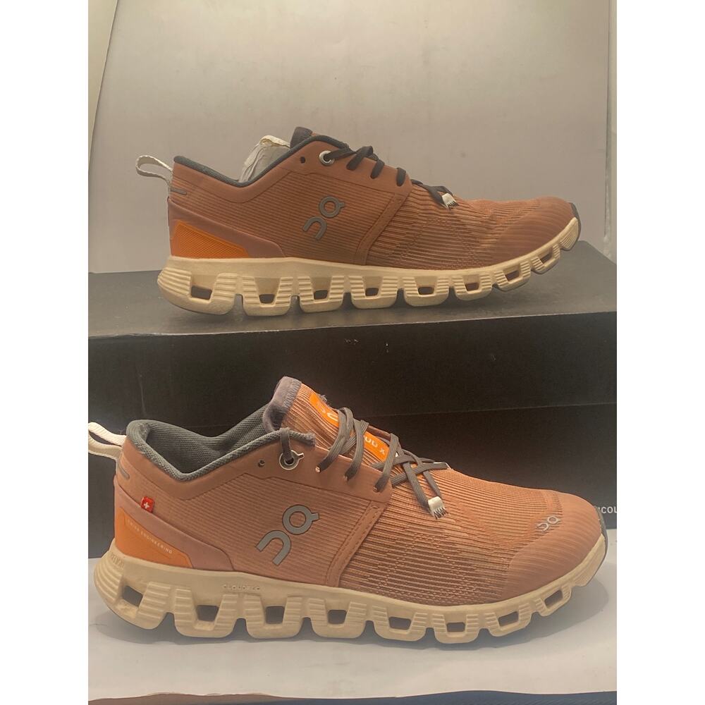On Cloud X3 Shift Cross Training Shoe in Cork/Fawn Size 6  (Women)